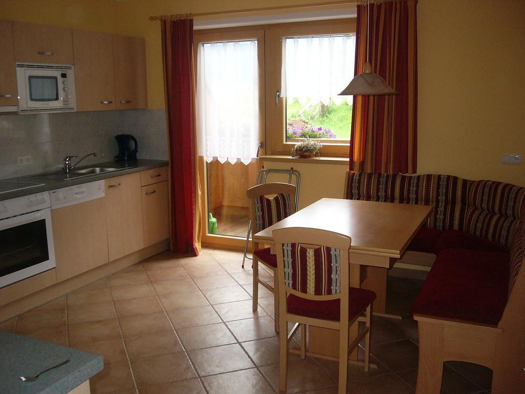 Appartement Hochmuth Ramsau im Zillertal Ruang foto